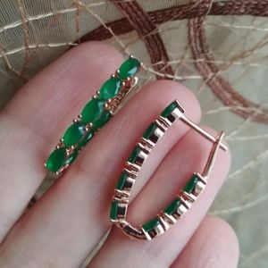 Gold emerald drop earrings